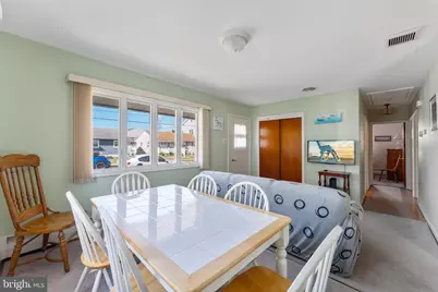 107 E Hollywood Avenue, Wildwood, NJ 08260 - Photo 10