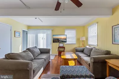 107 E Hollywood Avenue, Wildwood, NJ 08260 - Photo 24