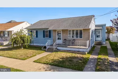 107 E Hollywood Avenue, Wildwood, NJ 08260 - Photo 2