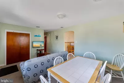 107 E Hollywood Avenue, Wildwood, NJ 08260 - Photo 18