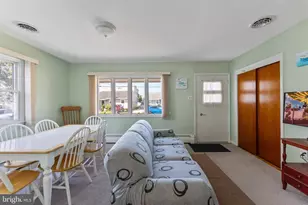 107 E Hollywood Ave, Wildwood, NJ 08260 - Photo 8