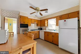 107 E Hollywood Ave, Wildwood, NJ 08260 - Photo 20