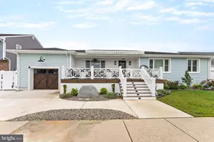 105 W Jefferson Ave, Wildwood, NJ 08260 - Photo 1