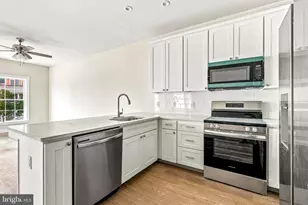 121 E Maple Ave, Wildwood, NJ 08260 - Photo 16