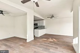 121 E Maple Ave, Wildwood, NJ 08260 - Photo 28