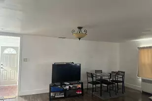 28 E Adams St, Paulsboro, NJ 08066 - Photo 6