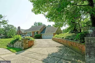 10 Lake Dr, Woodbury, NJ 08096 - Photo 2