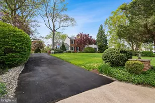 9 Still Run Dr, East Greenwich Township, NJ 08056 - Photo 2