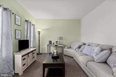 422 Wistar Place, Glassboro, NJ 08028 - Photo 6