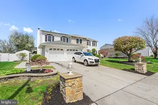 5 Greenleigh Cir, Sewell, NJ 08080 - Photo 2