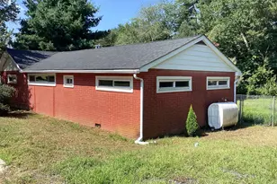 879 Green Ave, Monroe Township, NJ 08094 - Photo 2