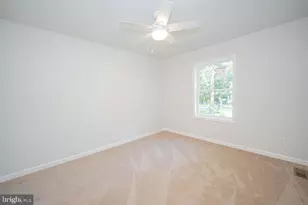 1431 11th Ave, Monroe Township, NJ 08094 - Photo 16