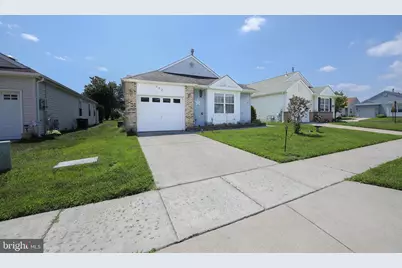 662 Barbados Drive, Monroe Township, NJ 08094 - Photo 2