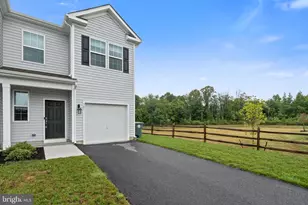 301 Mazzeo Dr, Glassboro, NJ 08028 - Photo 2