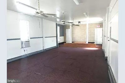 28 W Jefferson Street, Paulsboro, NJ 08066 - Photo 8