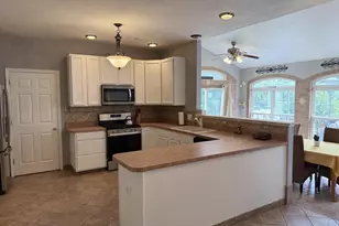 135 Juniper Ln, Swedesboro, NJ 08085 - Photo 4