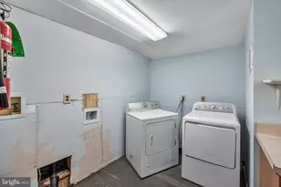 1025 Linden Ave, Monroe Township, NJ 08094 - Photo 16