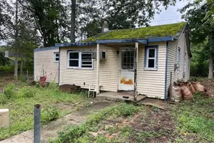 109 Holly Rd, Monroe Township, NJ 08094 - Photo 2