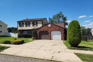 133 Hampshire Dr, Deptford, NJ 08096 - Photo 2