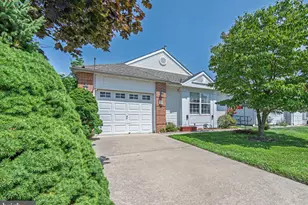 713 Barbados Dr, Monroe Township, NJ 08094 - Photo 1