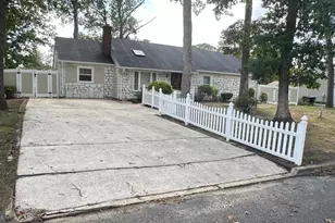 1412 Johanna Ct, Monroe Township, NJ 08094 - Photo 1