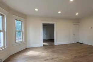 129 Malaga Park Dr, Franklin Township, NJ 08328 - Photo 6