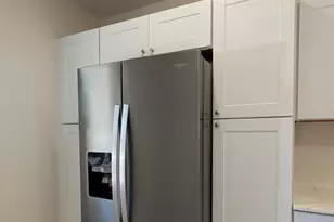 129 Malaga Park Dr, Franklin Township, NJ 08328 - Photo 4