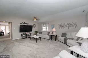 516 St Martin Ct, Monroe Township, NJ 08094 - Photo 8