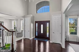 211 Emerald Ln, Harrison Township, NJ 08062 - Photo 4