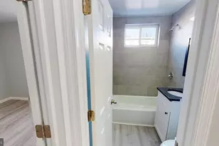 910 Gateway Blvd, Westville, NJ 08093 - Photo 2