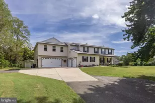 212 Fawn Meadows Dr, East Greenwich Township, NJ 08061 - Photo 4