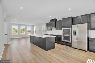 76 Sand Hills Dr, Monroe Township, NJ 08094 - Photo 8