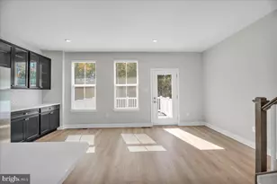 76 Sand Hills Dr, Monroe Township, NJ 08094 - Photo 10