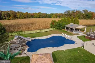 812 Lincoln Rd, Harrison Township, NJ 08062 - Photo 32