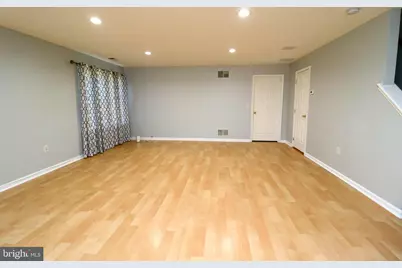 208 Brandywine Drive, Monroe Township, NJ 08094 - Photo 8