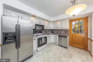 284 Columbus Dr, Mantua, NJ 08051 - Photo 12