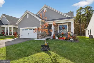 3715 Castleton Dr, Monroe Township, NJ 08094 - Photo 2