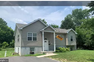 5 Union St, Glassboro, NJ 08028 - Photo 2