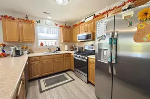 617 St Vincent Ct, Monroe Township, NJ 08094 - Photo 10