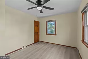 851 Trenton Ave, Sewell, NJ 08080 - Photo 16