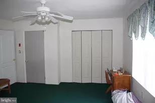 301 Castlewood Way, Woodbury, NJ 08096 - Photo 16