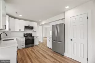 19 Intrepid Dr, Sewell, NJ 08080 - Photo 10