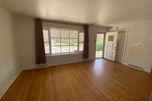 28 Fairmount Dr, Glassboro, NJ 08028 - Photo 4