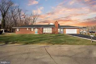 23 Grandview Ave, Monroe Township, NJ 08094 - Photo 1