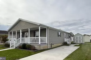 8 Lydian Drive, Monroe Township, NJ 08094 - Photo 2