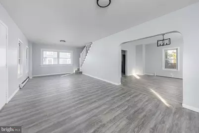 11 W Washington Street, Paulsboro, NJ 08066 - Photo 4