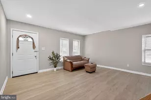 320 New Jersey Ave, National Park, NJ 08063 - Photo 4