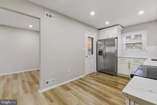 18 Madison St, Swedesboro, NJ 08085 - Photo 4