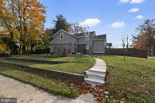 400 Poplar Ave, Woodbury Heights, NJ 08097 - Photo 2