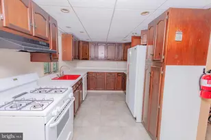 221 S Yale Rd, Glassboro, NJ 08028 - Photo 12